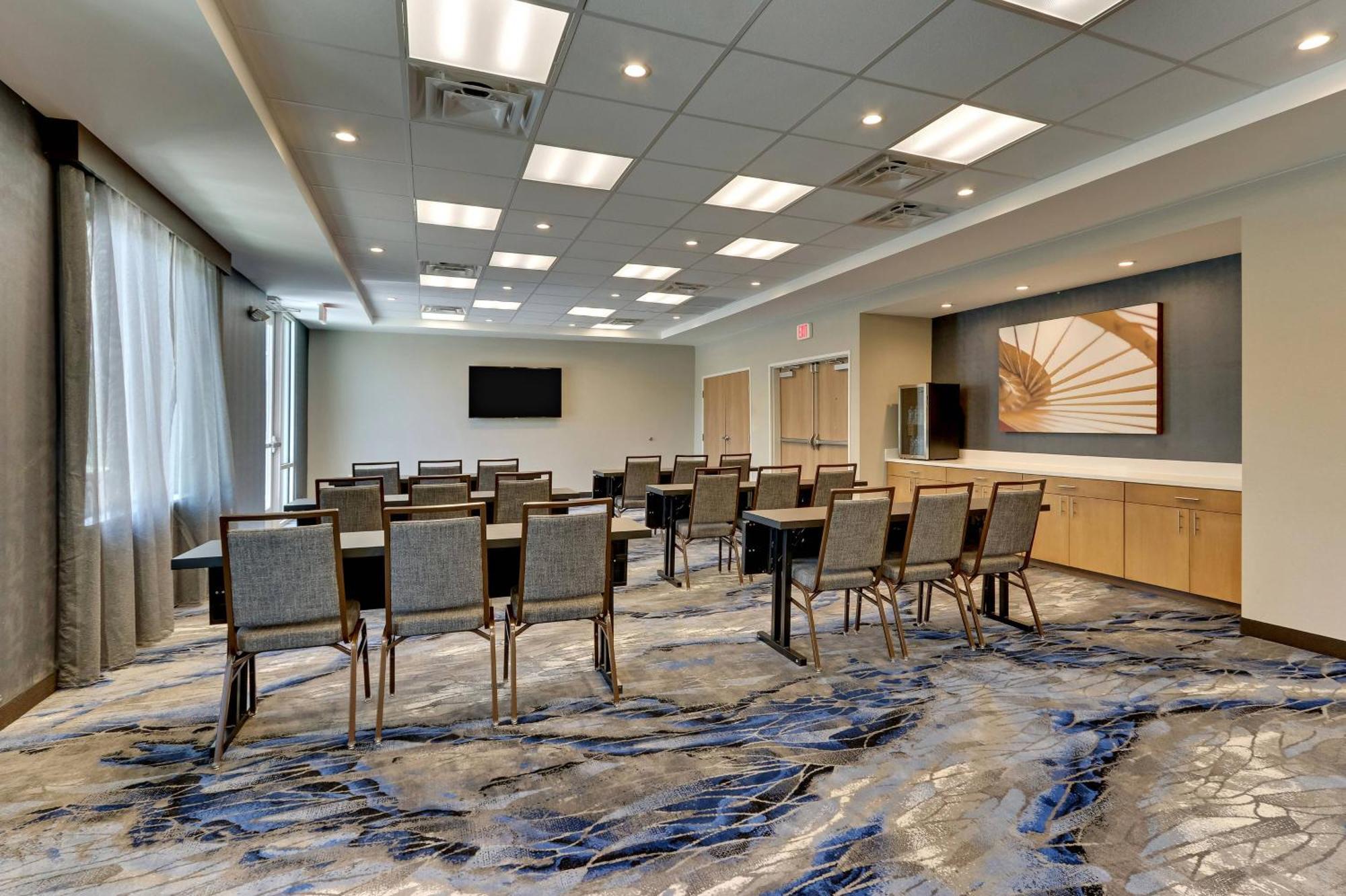 Fairfield & By Marriott Love Field 3* Dallas